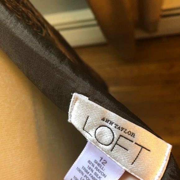 Ann Taylor Loft crush velvet skirt - Picture 4 of 4